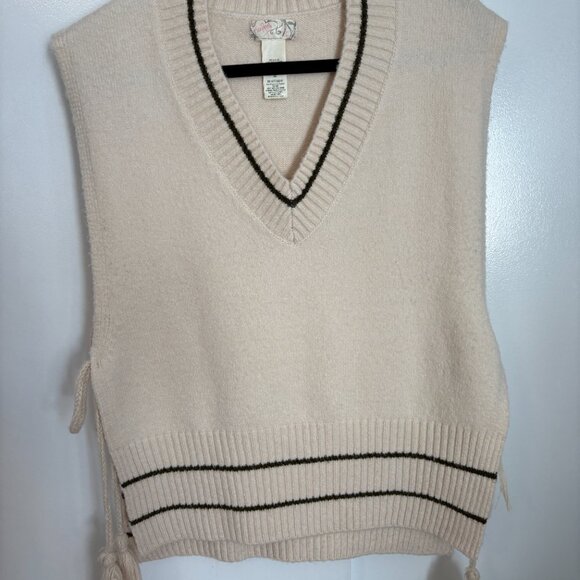 Free People - All Star Stripe Poncho - OS - White/Olive - Picture 2 of 7